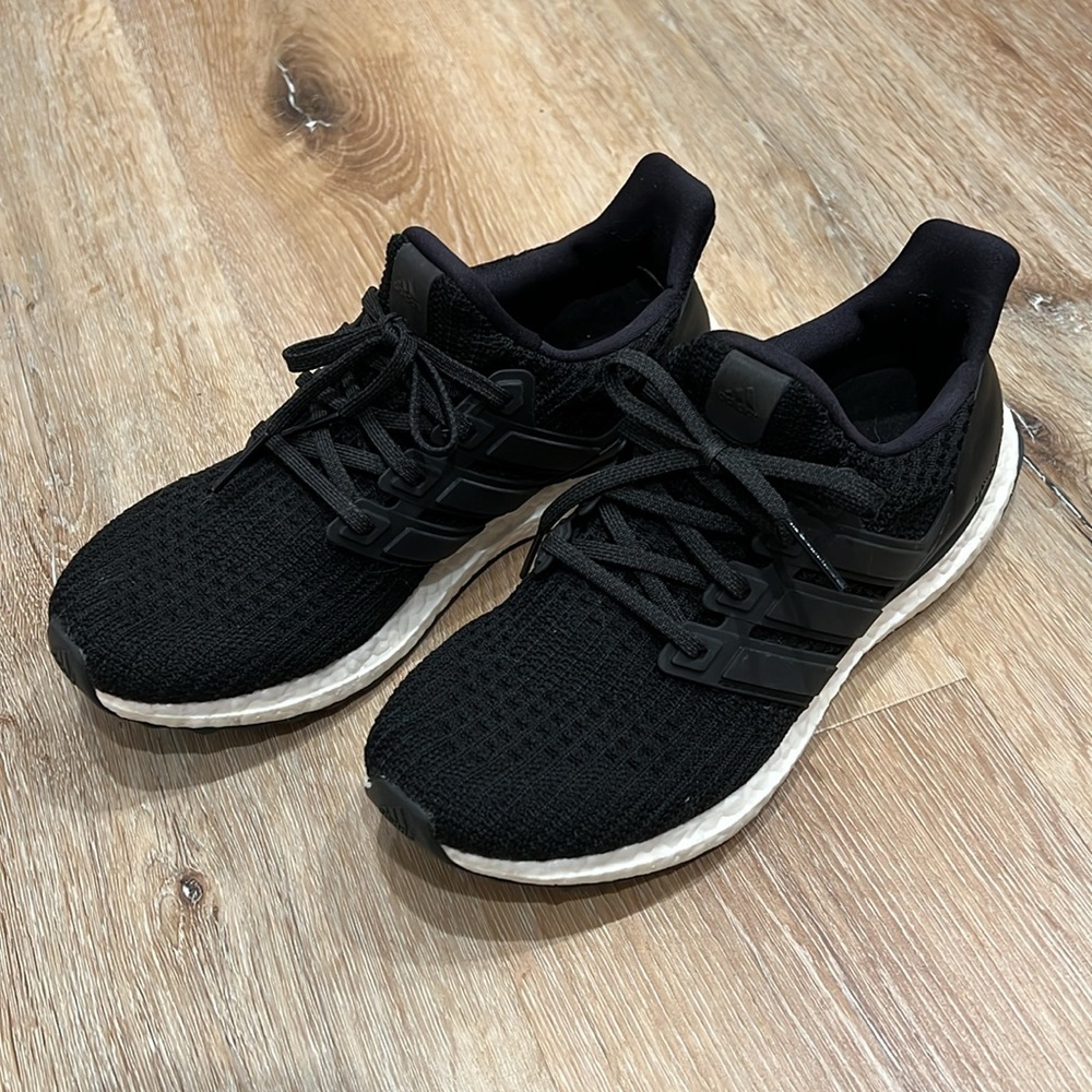 ADIDAS | Ultra Boost - Picture 4 of 9
